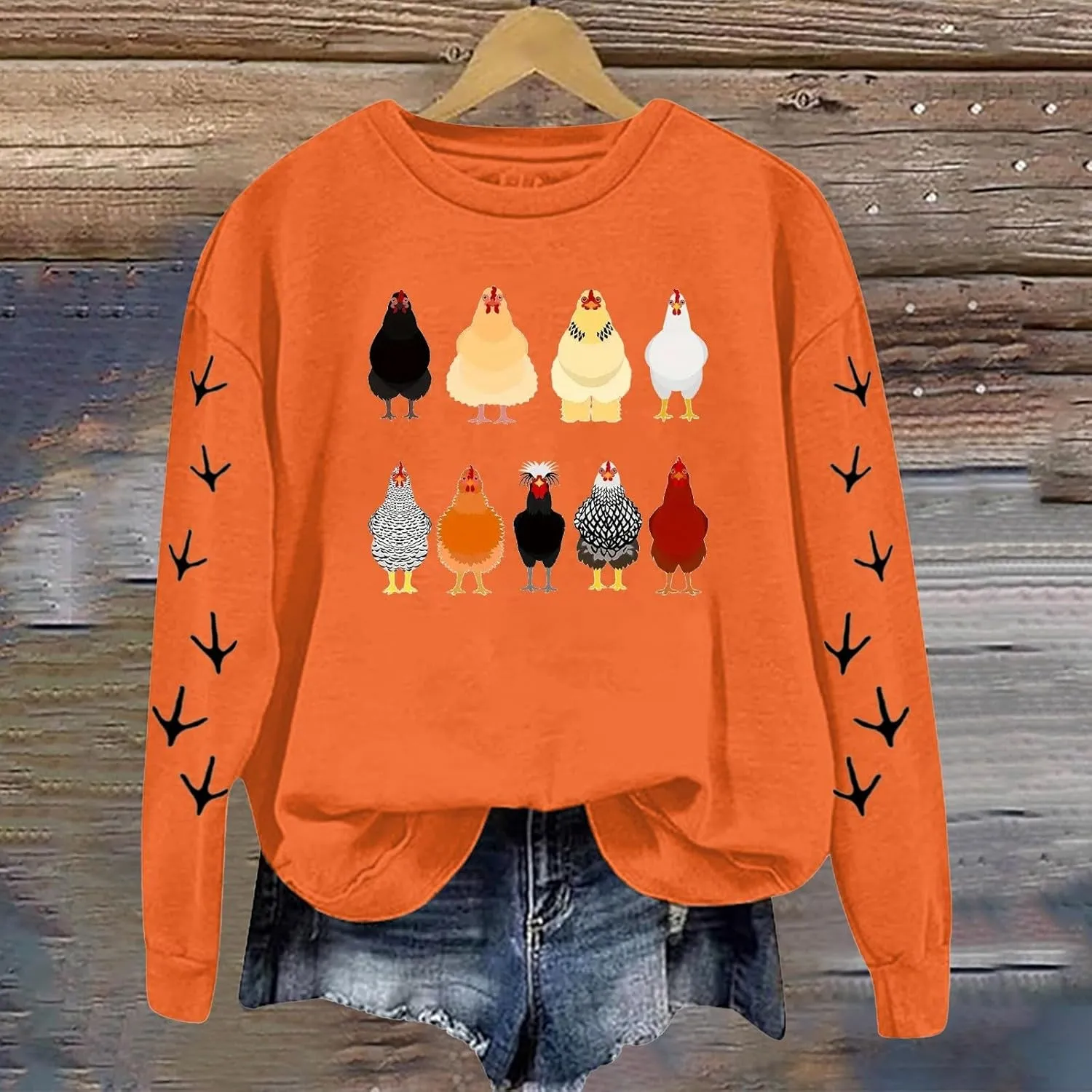 Chicken Mom Sweatshirt for Women Cute Funny Graphic Print Long Sleeve Shirts Farm Fall Crewneck Pullover Tops