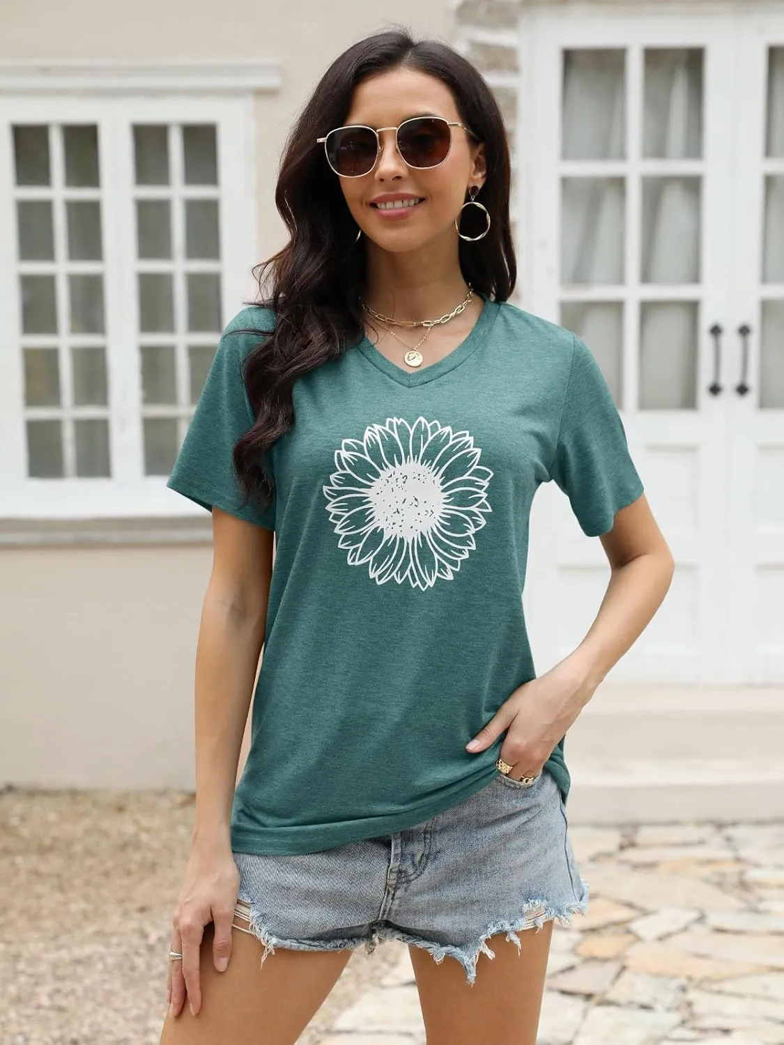 EADINVE Women's Short Sleeve V Neck Sunflower Graphic Printed Summer Tee Vintage T Shirt Cotton Tops Novelty Cool Shirt