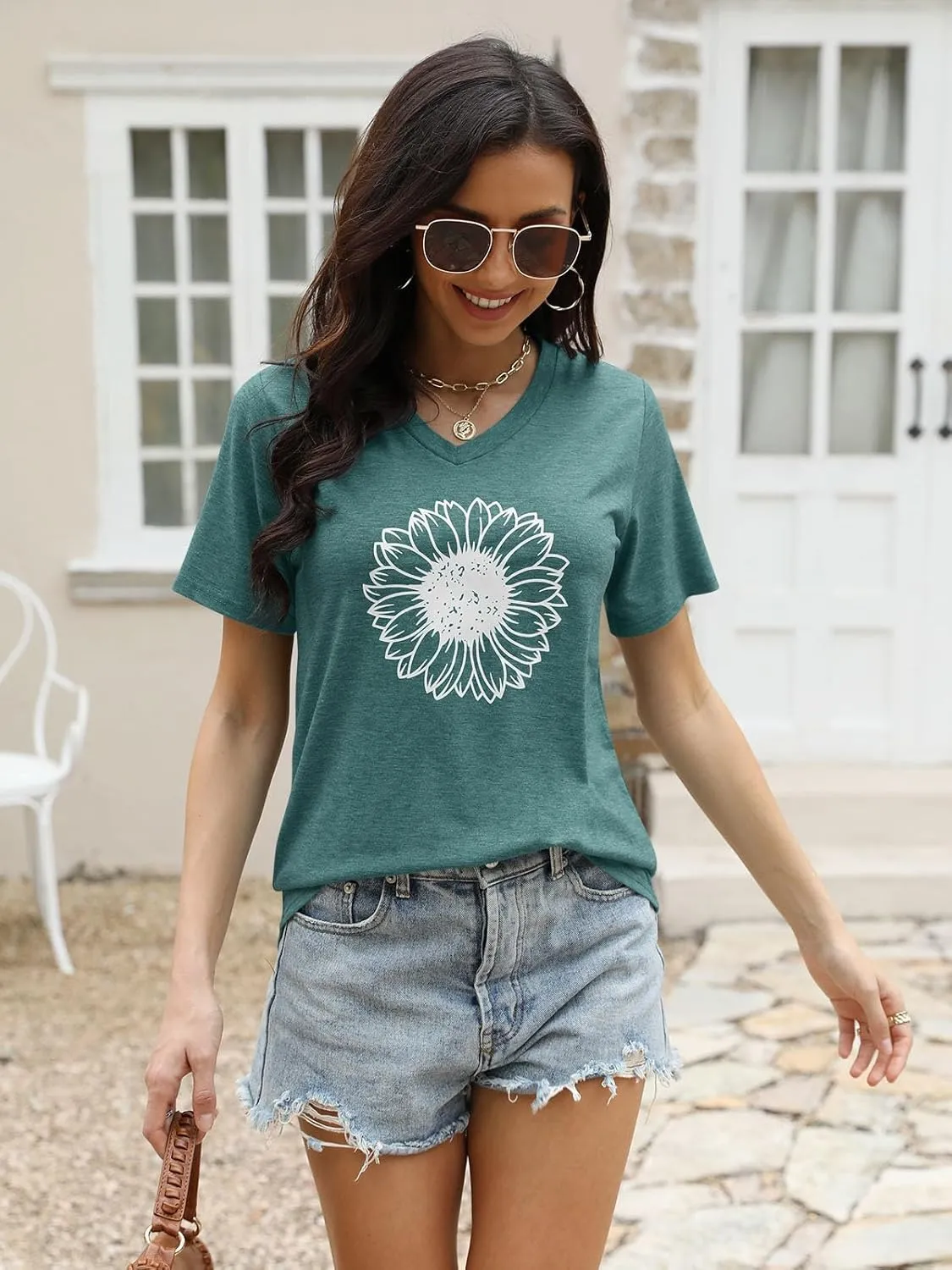 EADINVE Women's Short Sleeve V Neck Sunflower Graphic Printed Summer Tee Vintage T Shirt Cotton Tops Novelty Cool Shirt
