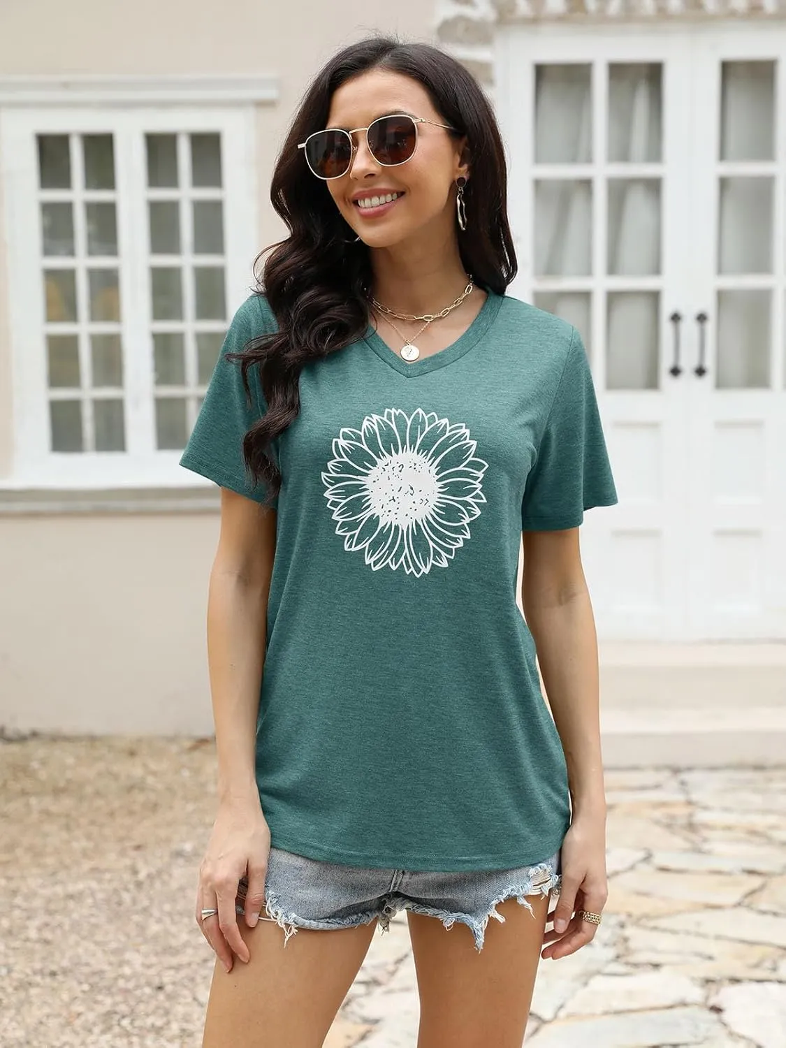 EADINVE Women's Short Sleeve V Neck Sunflower Graphic Printed Summer Tee Vintage T Shirt Cotton Tops Novelty Cool Shirt