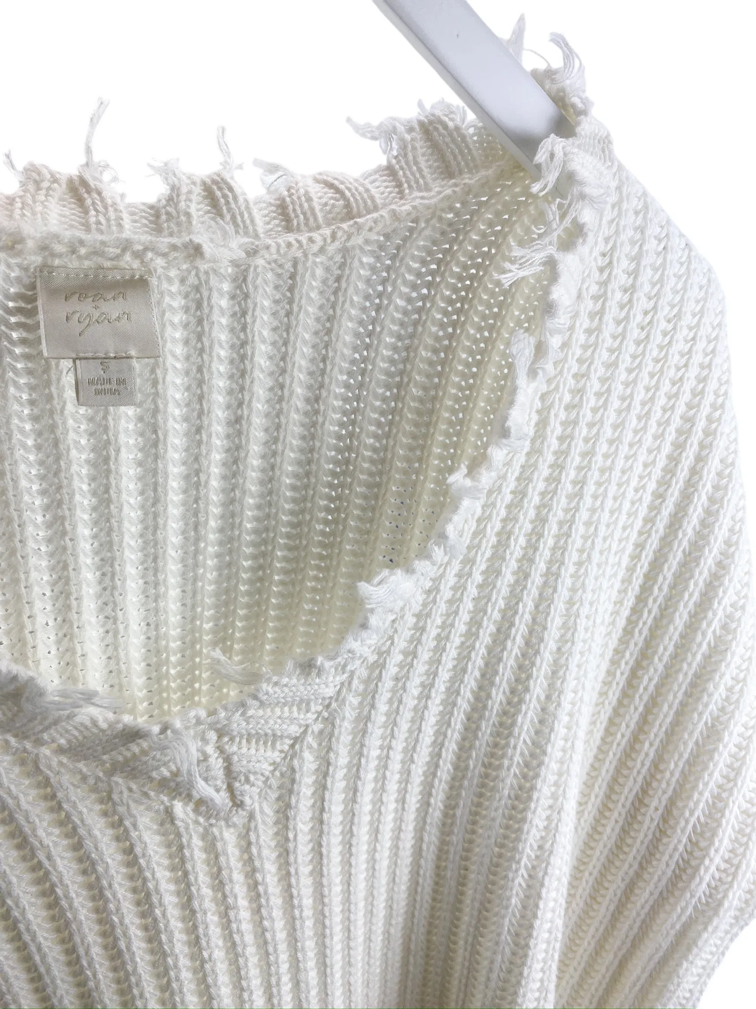 Evereve Roan   Ryan Women's Distressed V-neck Sweater Ivory Size S