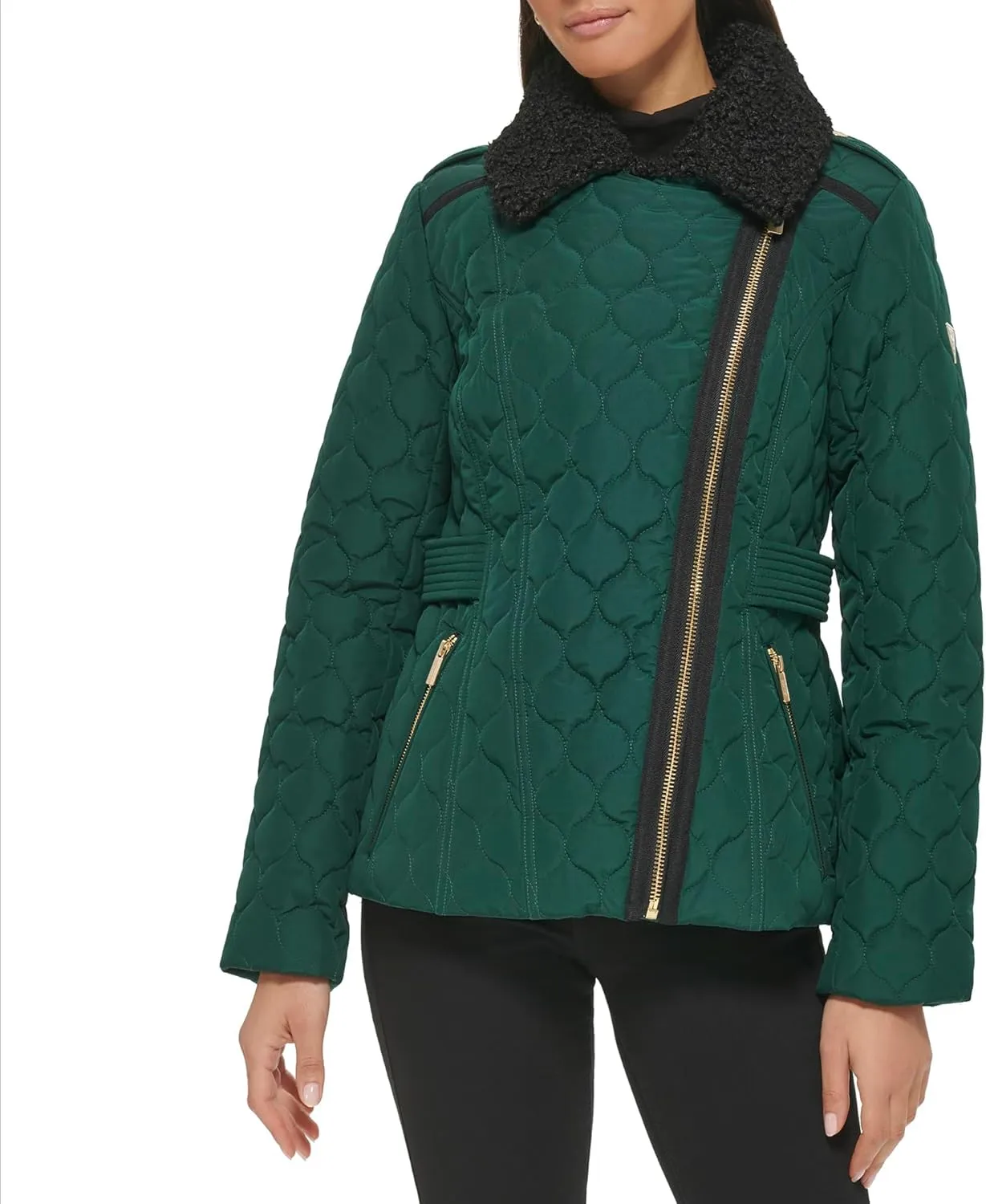 GUESS Women's Quilt Short Light-Weight Jacket