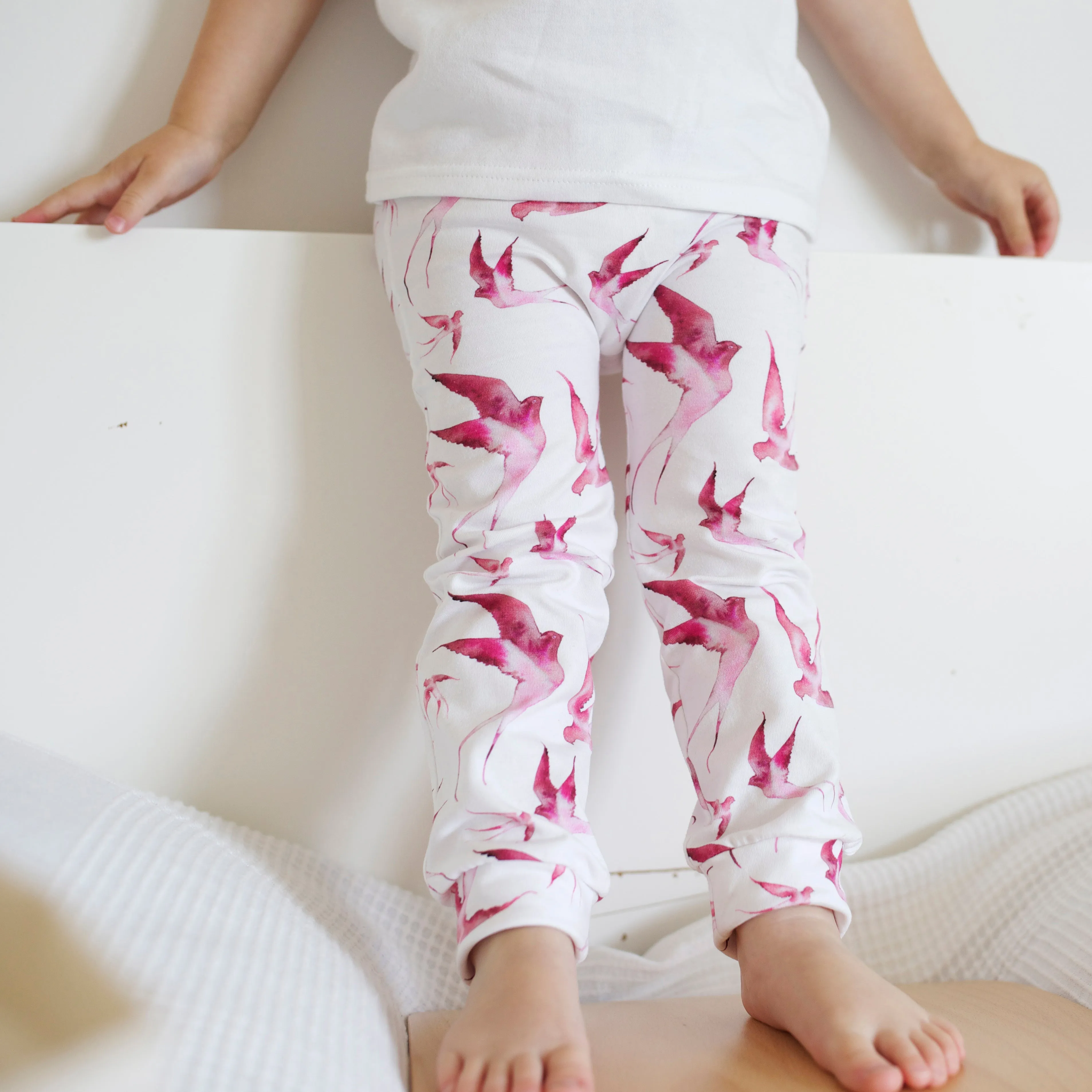 Pink Swallow Leggings