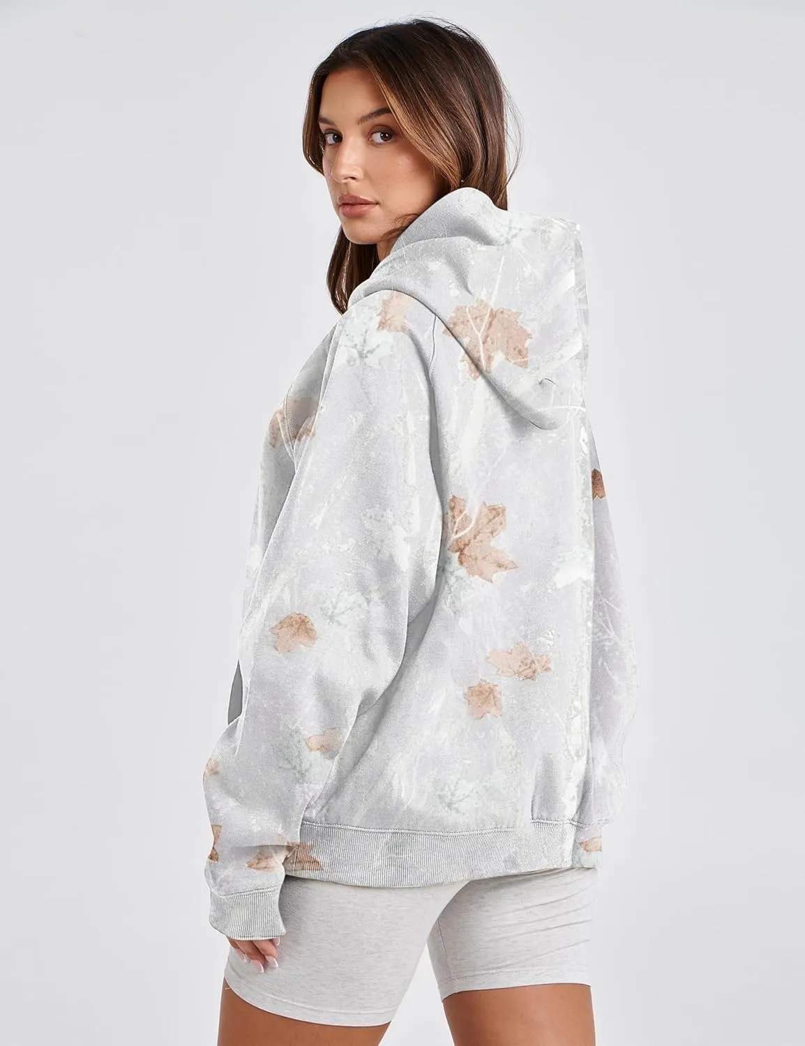 Womens Camo Hoodie Maple Leaf Print Oversized Fleece Hooded Sweatshirt Trendy Graphic Hoodie Pullover with Pocket