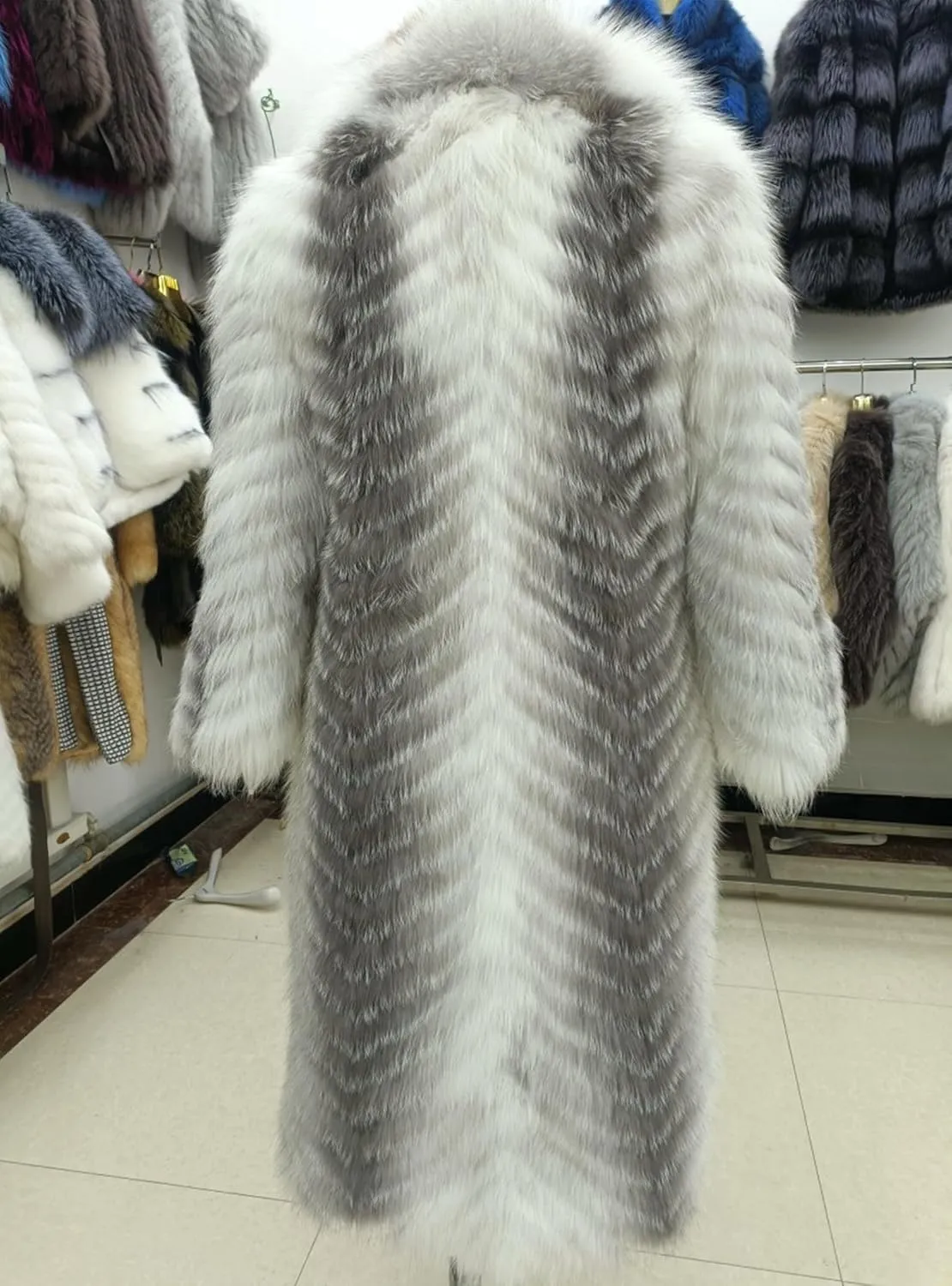 Women's Genuine Fox Fur Jacket Winter Coat Long Fuzzy Outerwear Turn-down Collar