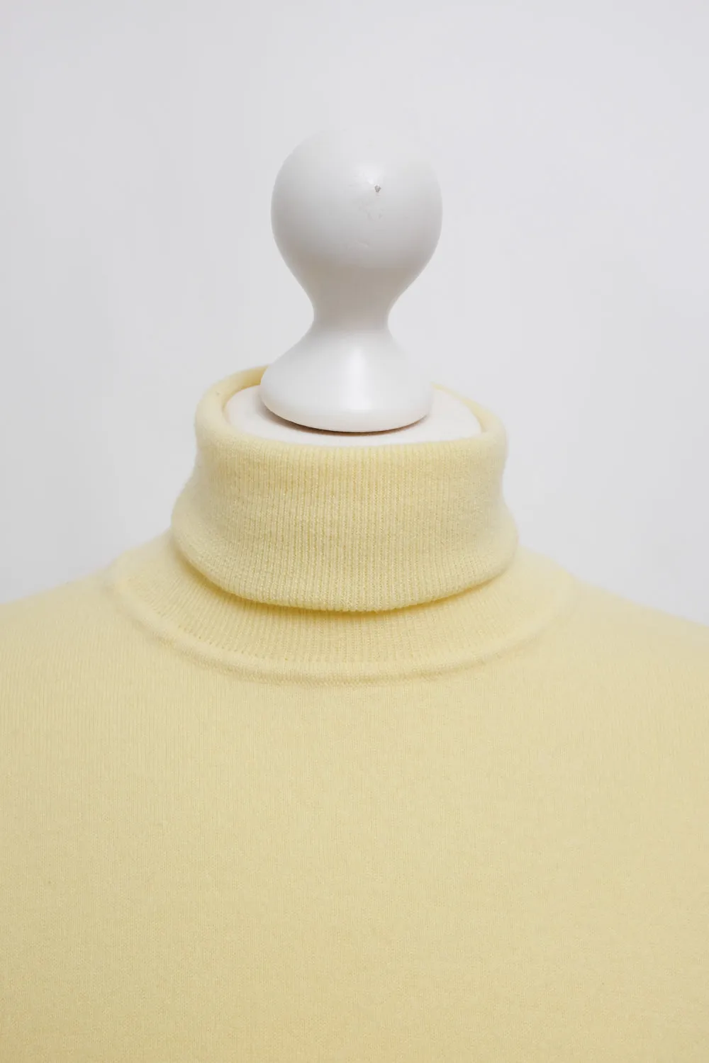YSL VINTAGE YVES SAINT LAURENT YELLOW WOOL TURTLE KNIT
