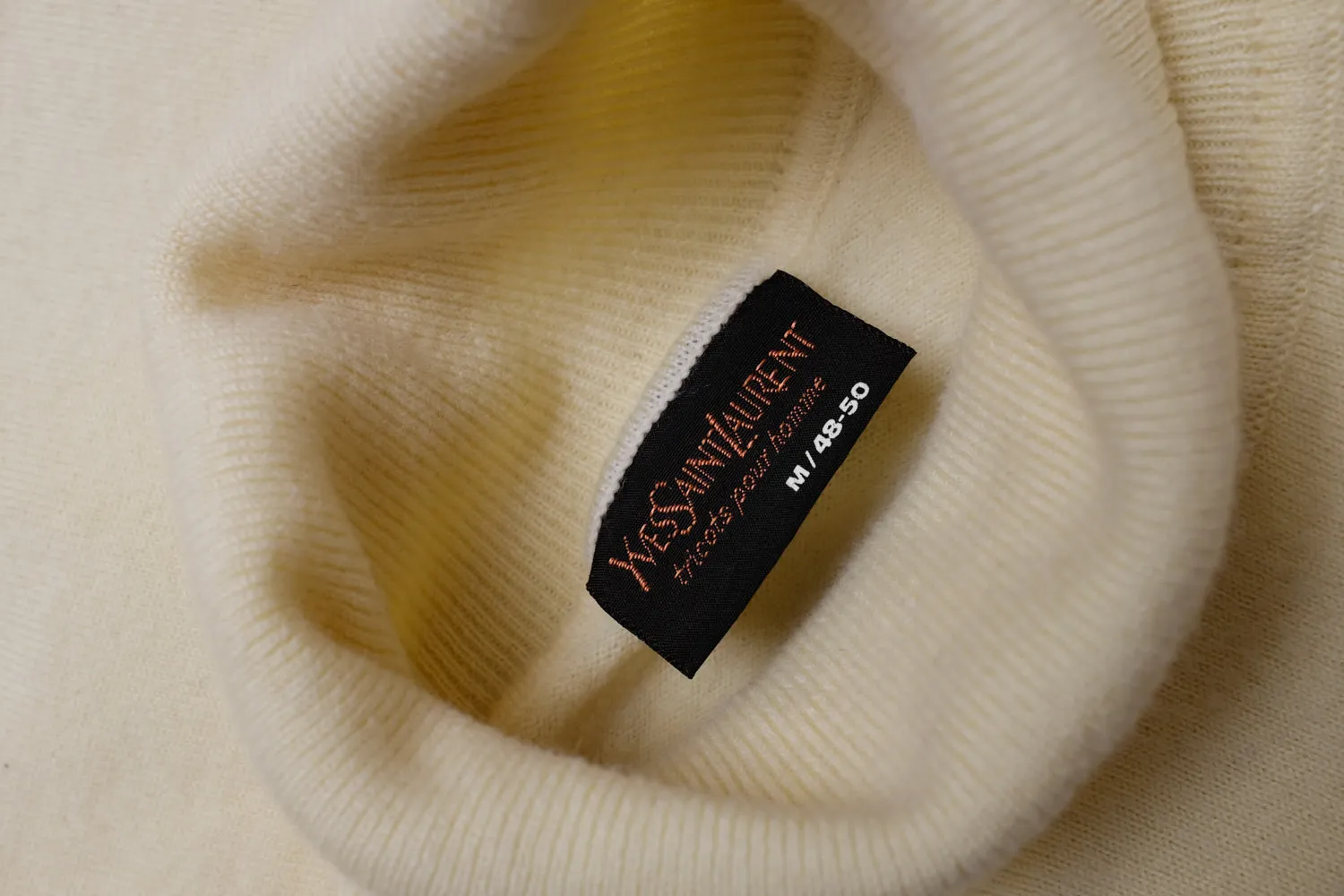 YSL VINTAGE YVES SAINT LAURENT YELLOW WOOL TURTLE KNIT